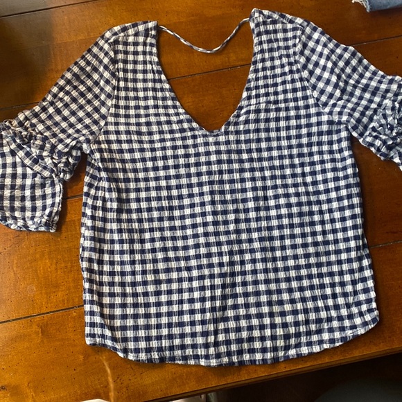Cute gingham top - Picture 1 of 2